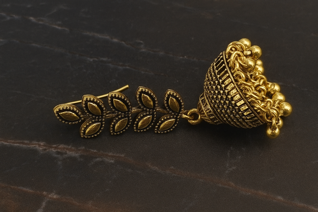 Golden Jhumka/Earring